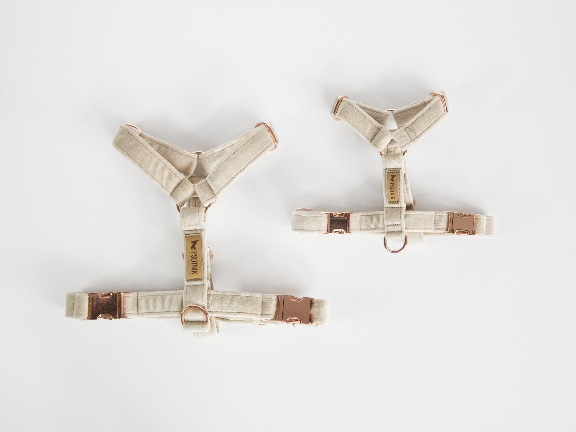 Welurowe szelki typu guard dla psa w kolorze jasnego beżu