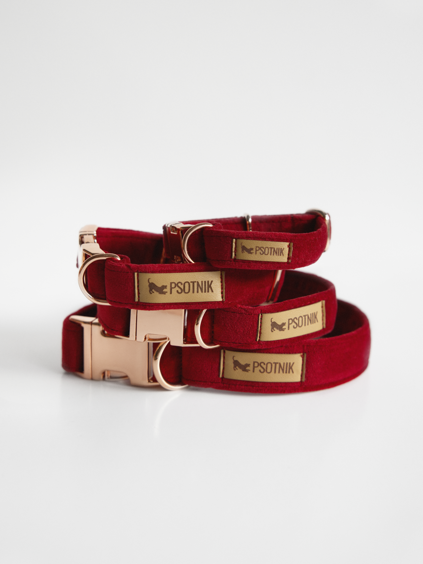 Bordowa welurowa obroża dla psa w różnych rozmiarach