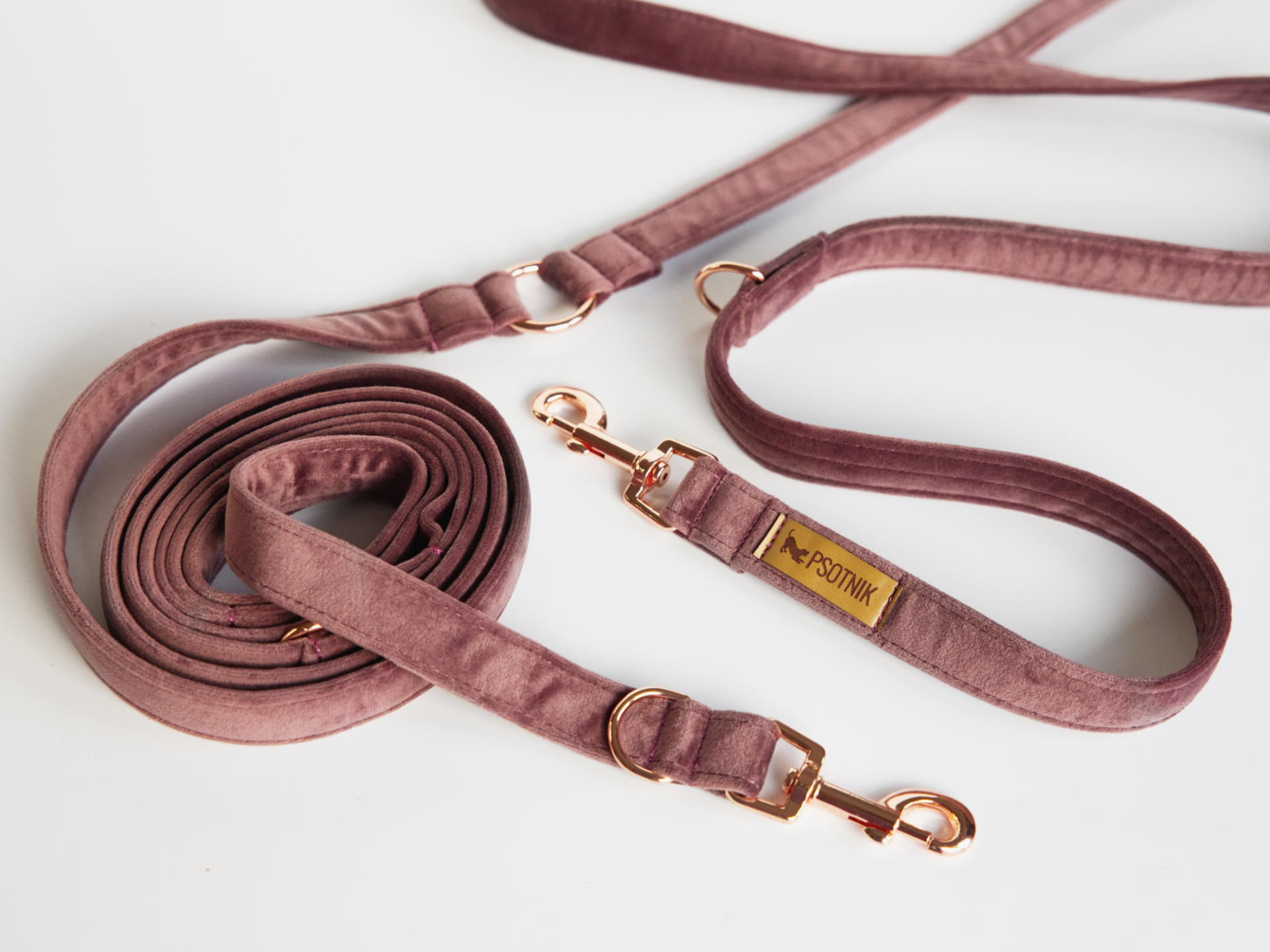 Welurowa wrzosowa smycz przepinana dla psa