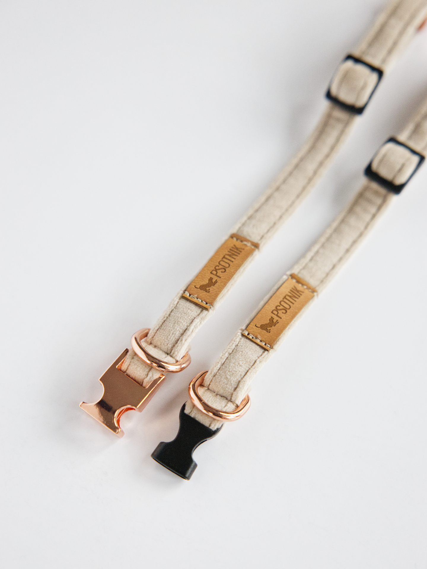 Obroża z klamrą XXS dla małego psa w kolorze beżowym